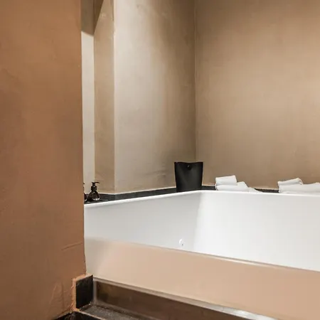 Terme Di Bacco - Design And Катания